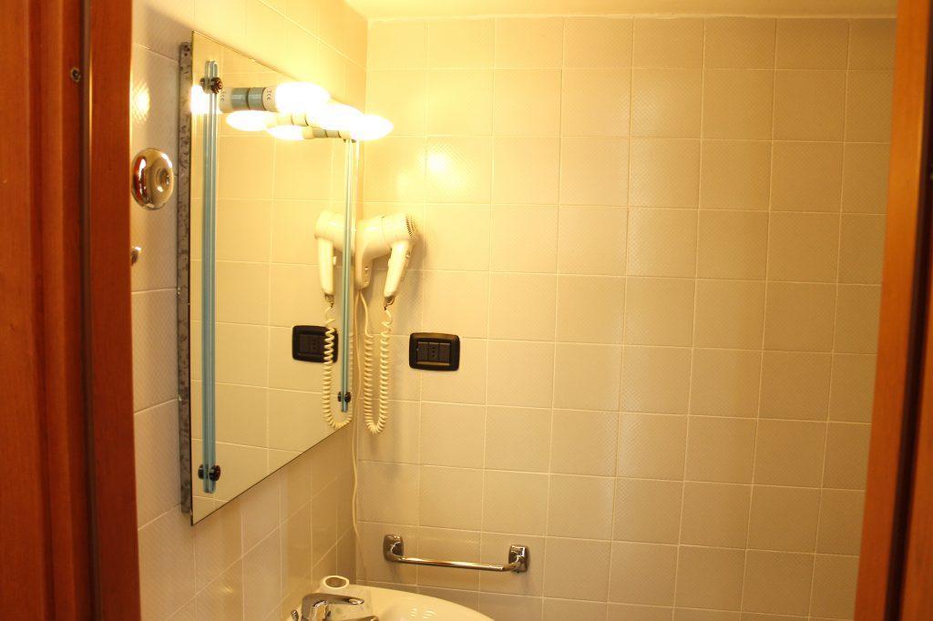 Aquam Albergo Acqui Terme Luaran gambar
