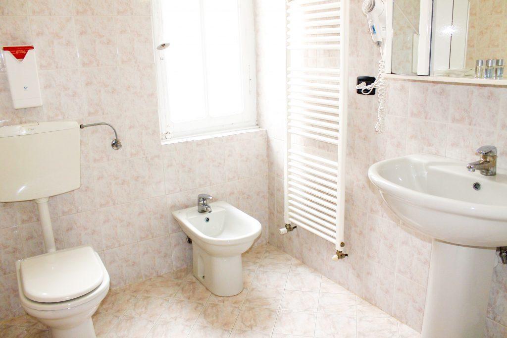 Aquam Albergo Acqui Terme Luaran gambar